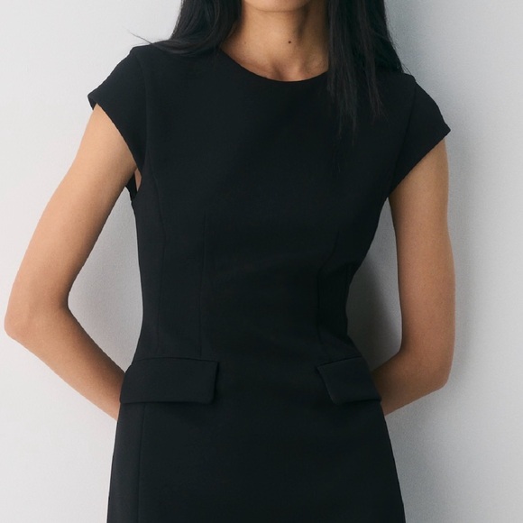 Aritzia- Elegant Black Dress - Picture 2 of 3